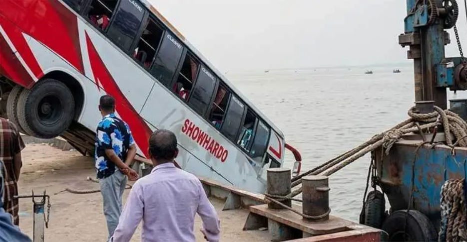 দৌলতদিয়া-পাটুরিয়া সেতু চাই।